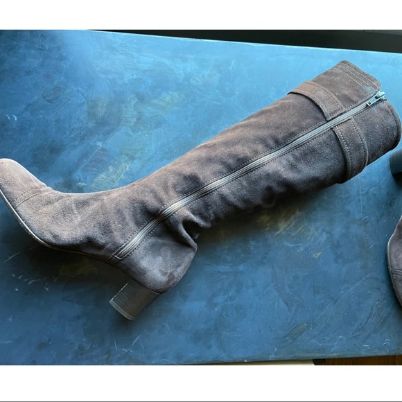 90’s COLE HAAN knee high brown suede boots. - Picture 8 of 11